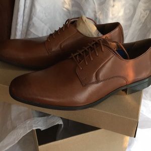 Clarks Men/'s Conwell Plain Toe Shoe